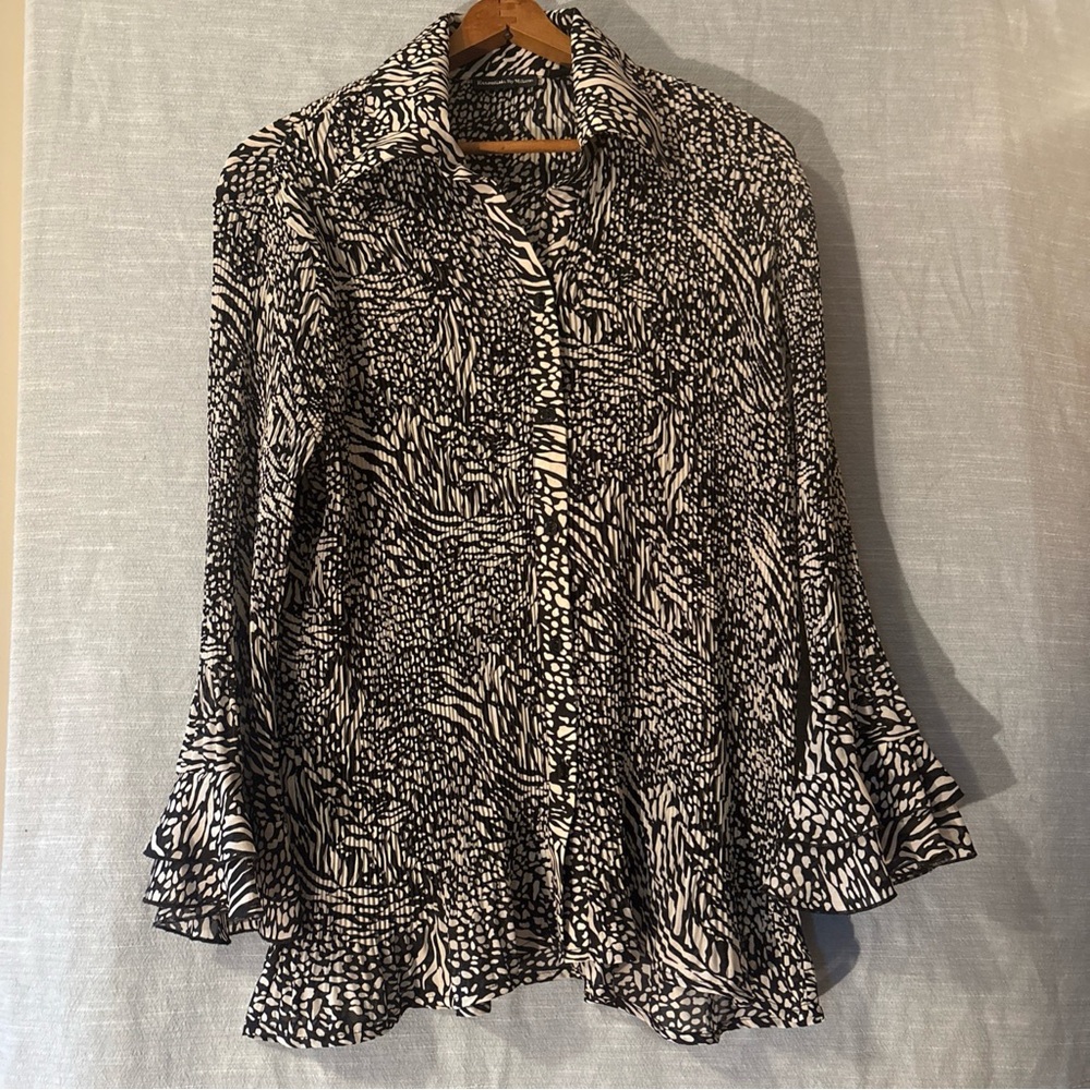 Essentials By Milano Blouse Boho Flutter Sleeves Black/White Women’s Sz L NWOT